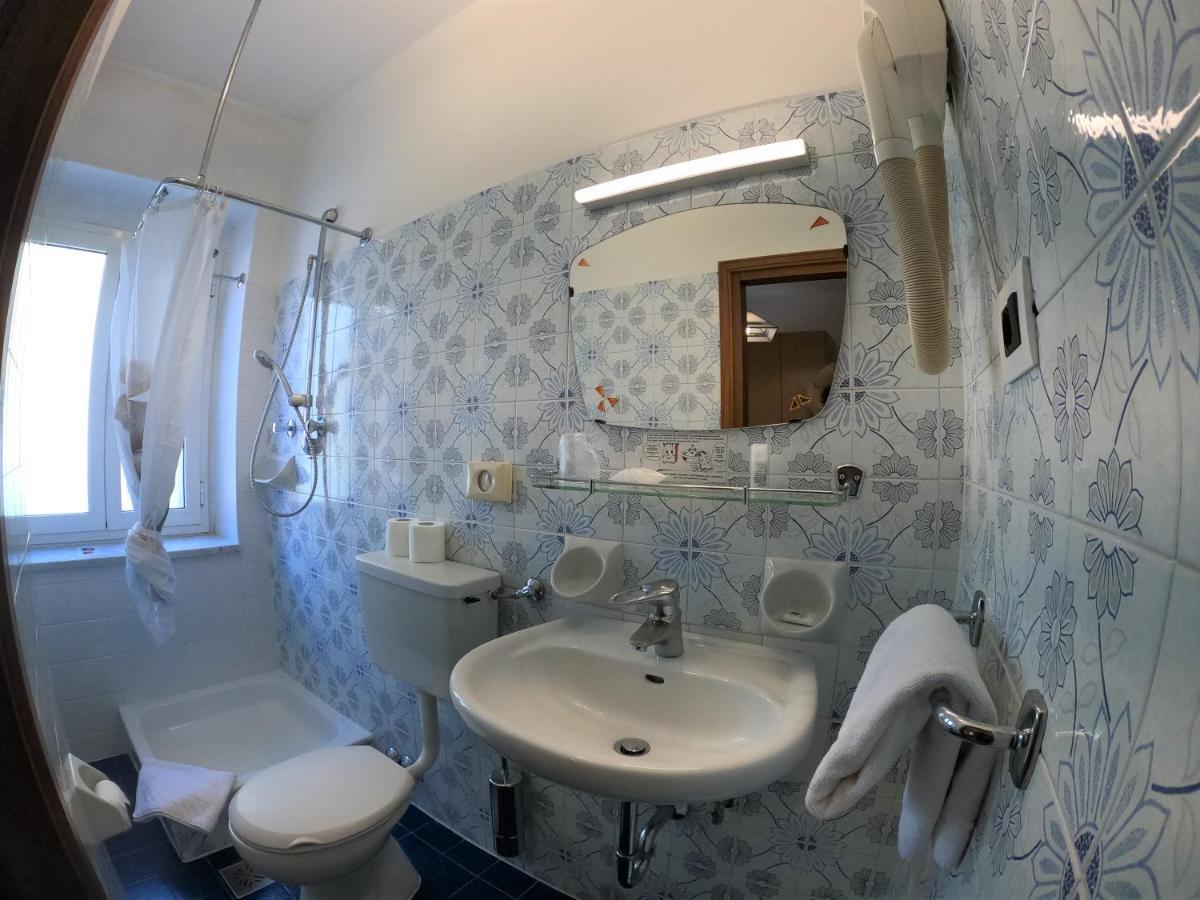 Albergo Alla Torre Siegler Im Thurm Merano Exteriör bild